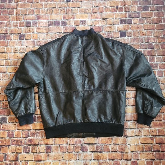 Vintage Men's 'Weekends' Black Genuine Leather Bomber Jacket - Picture 4 of 13